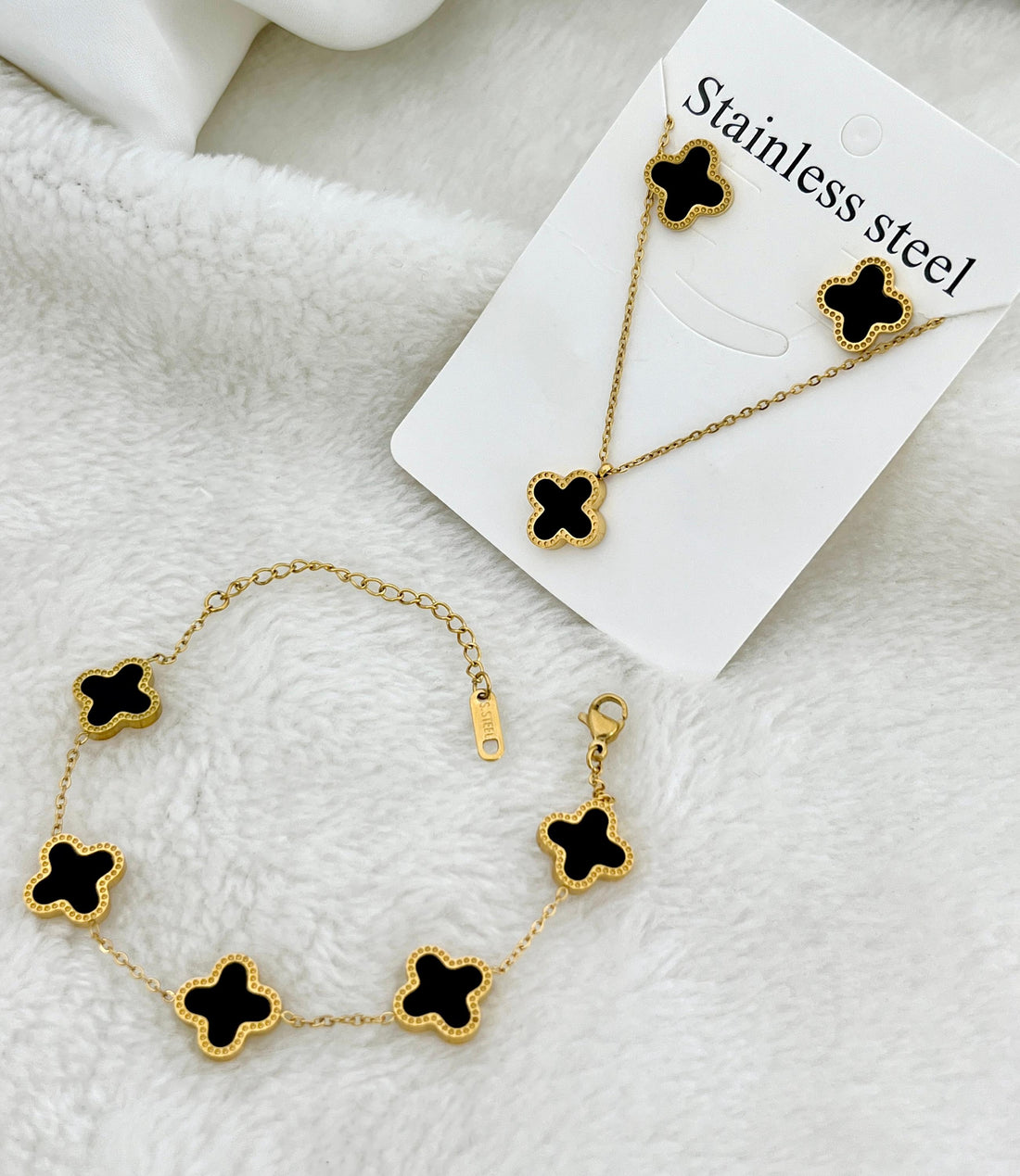 Luxurious Black Clover Multi-Pendant Set & Bracelet