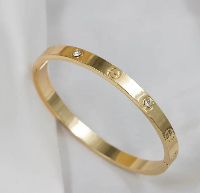 Trendy Elegant Gold Bangle