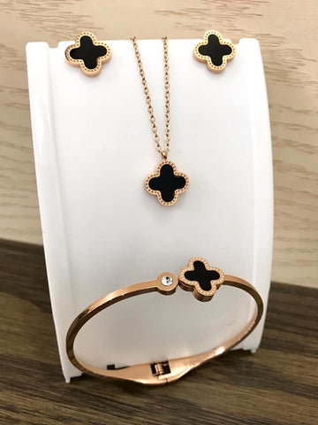 Elegant Clover Pendant Set & Kara